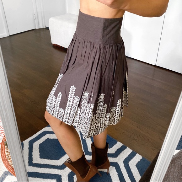 🍂 TOP SECRET BROWN WHITE FLORAL PLEATED HIGH WAIST SKIRT! - Picture 2 of 10